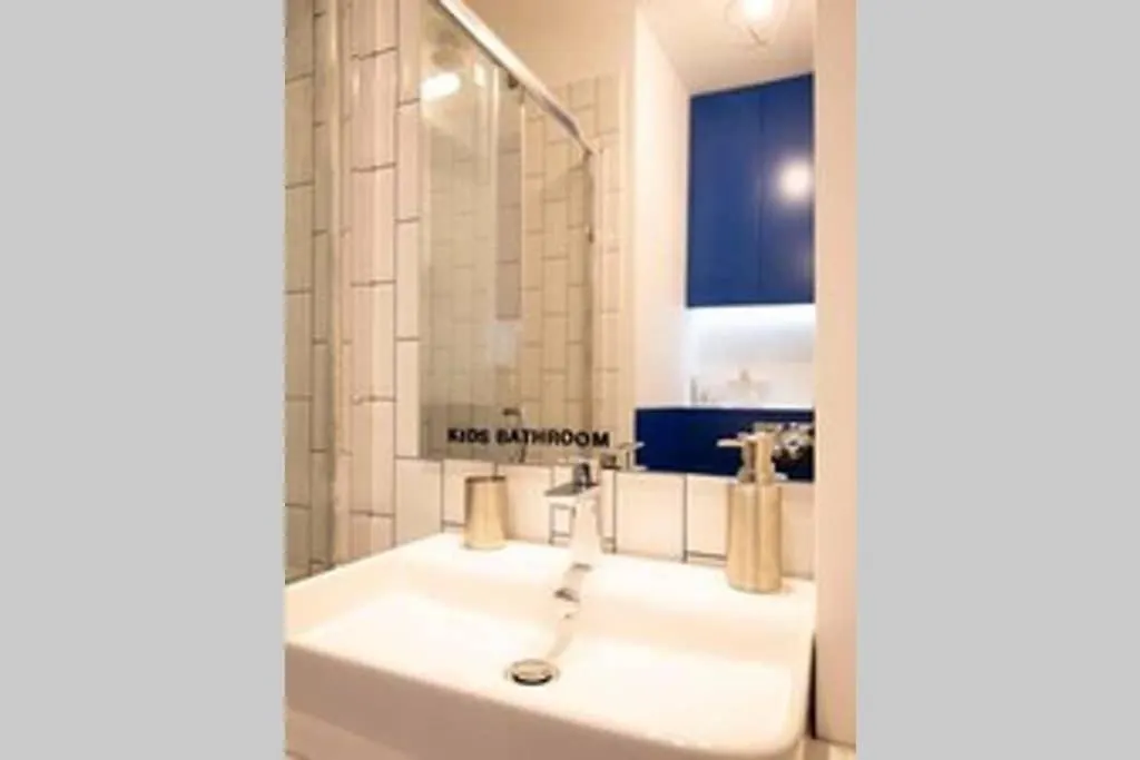 Blue Sky City Center Bucharest Apartment